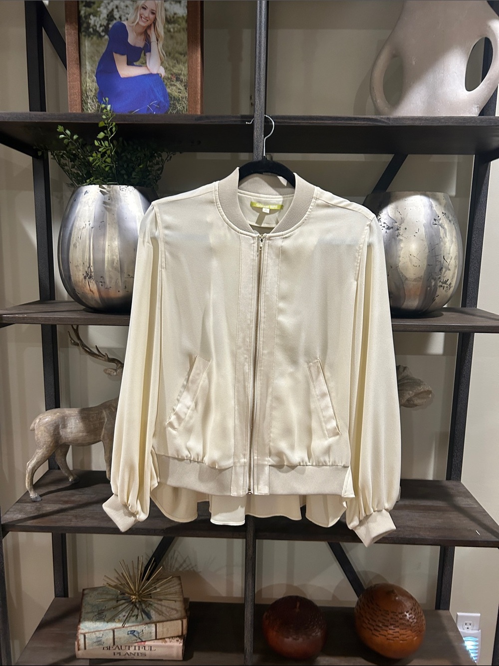 Gianni Bini small Light Cream Bomber Jacket - Women